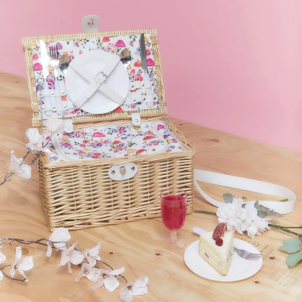 Picnic basket includes all accessories DollsKill.MUSHROOM SUGAR N' SPICE series